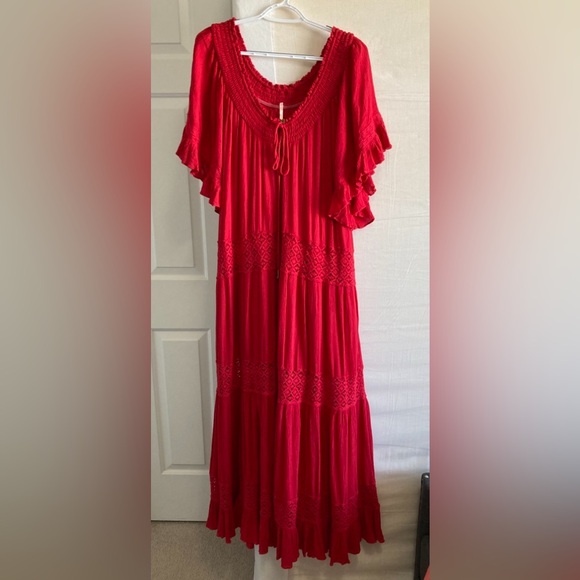 NWOT Free People Oversized “Dream On” Embroidery Tiered Peasant Pocket Maxi - Picture 5 of 16